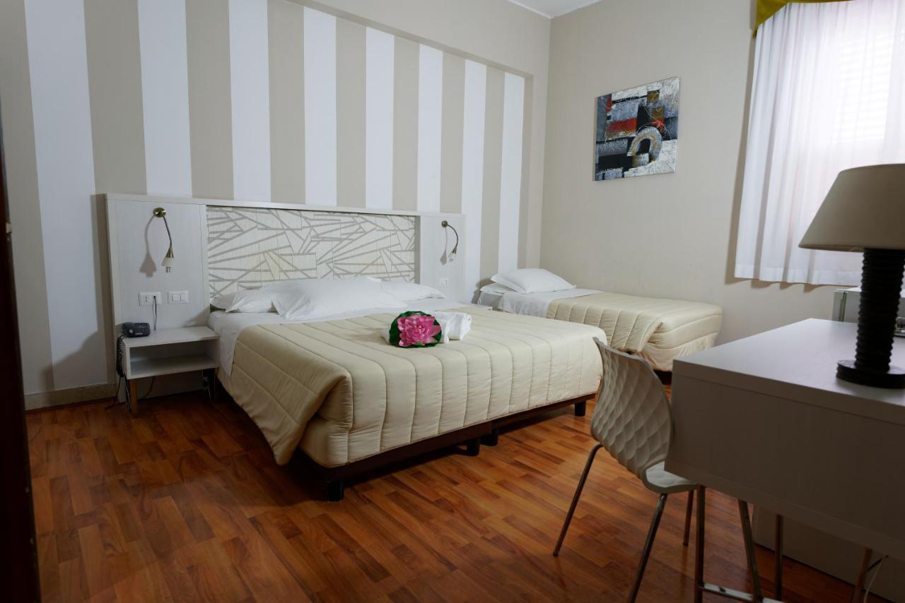 Hotel Sant'Elia เมสซีนา ภายนอก รูปภาพ