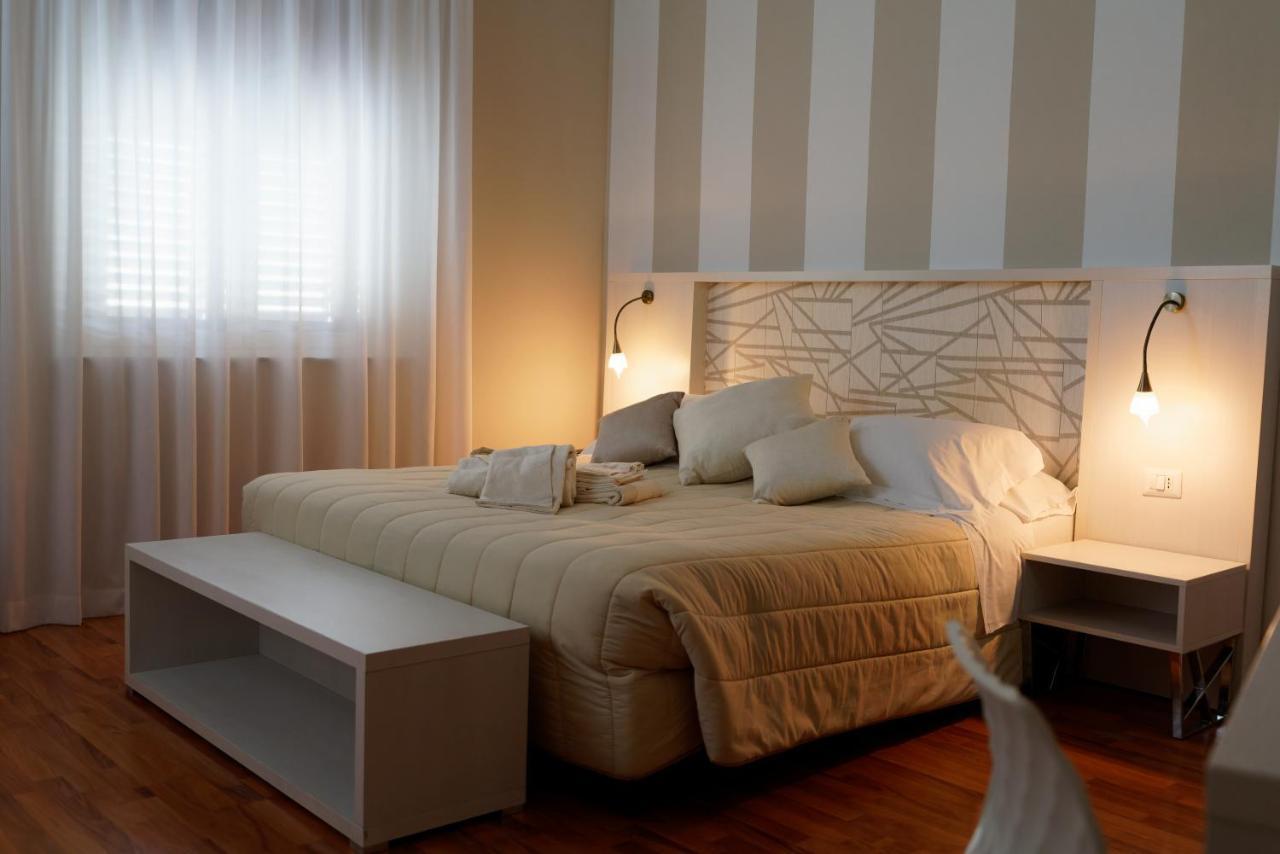 Hotel Sant'Elia เมสซีนา ภายนอก รูปภาพ