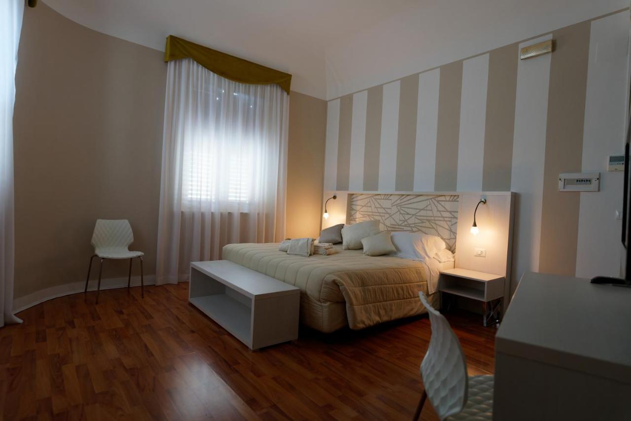 Hotel Sant'Elia เมสซีนา ภายนอก รูปภาพ