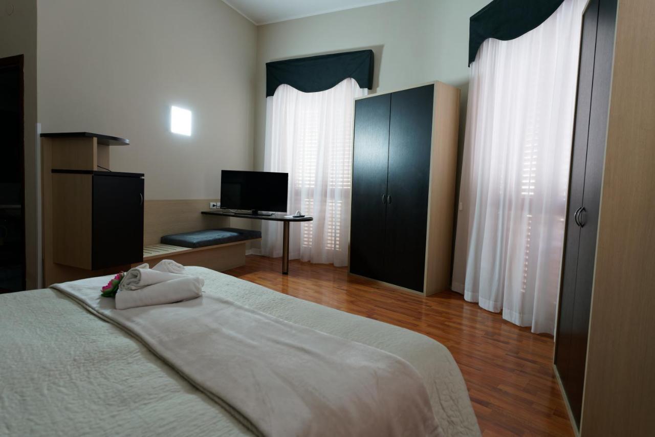 Hotel Sant'Elia เมสซีนา ภายนอก รูปภาพ